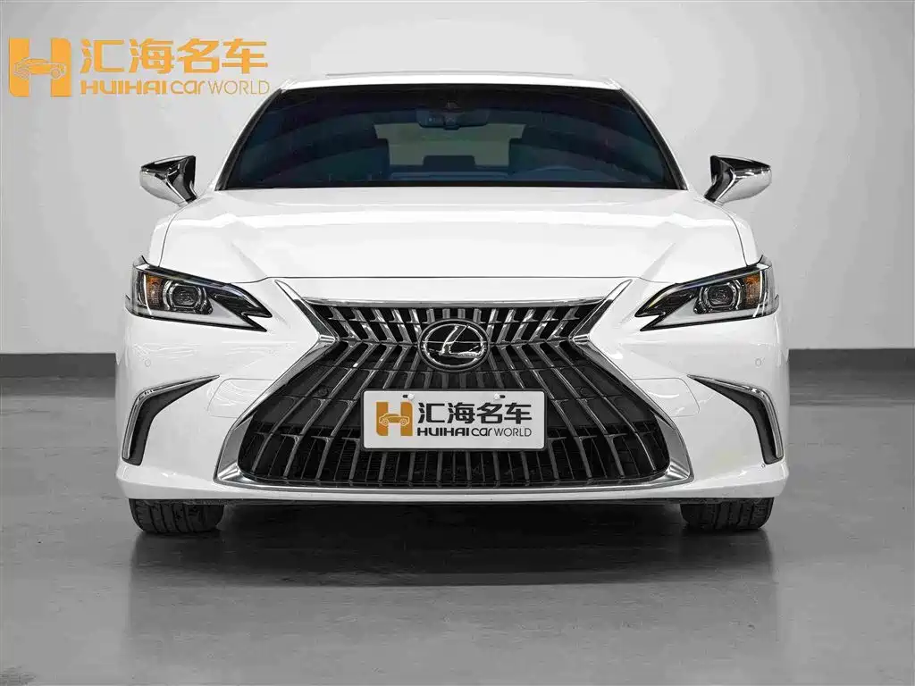 Lexus ES — миниатюра 2