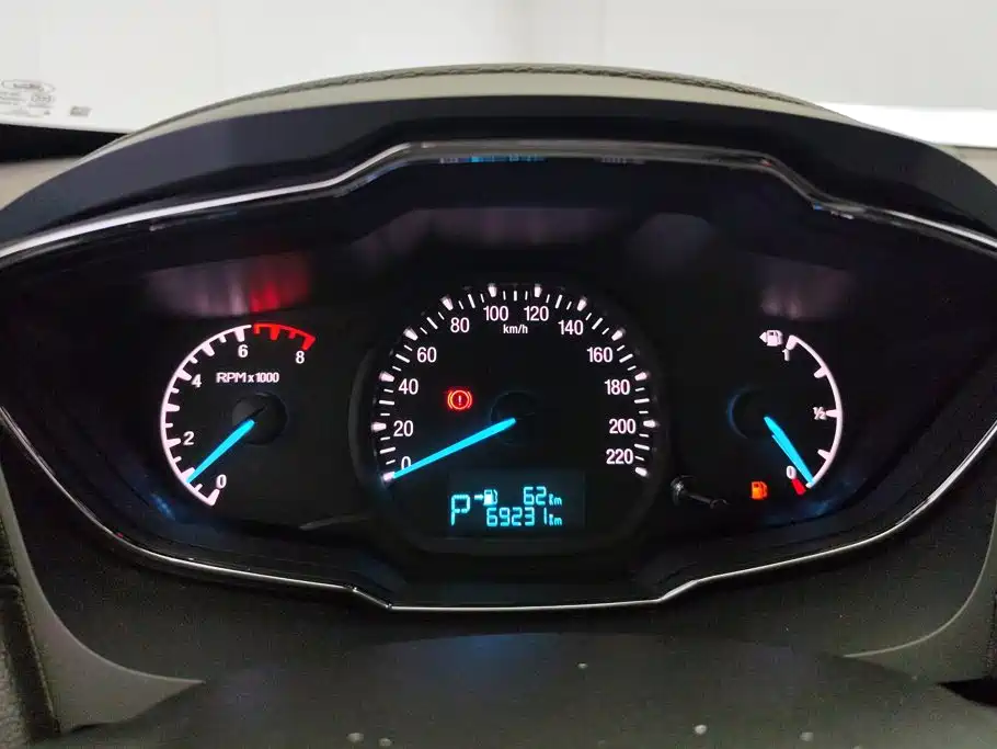 Ford Escort — миниатюра 14