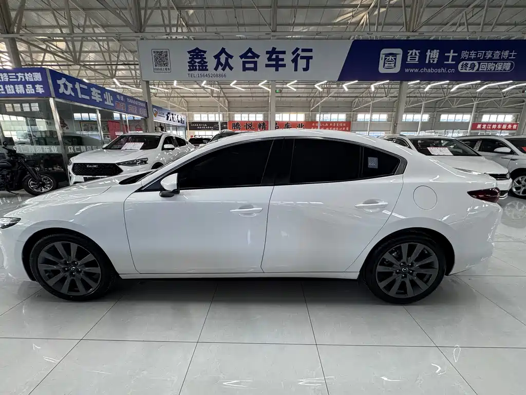 Mazda 3 Axela — миниатюра 11
