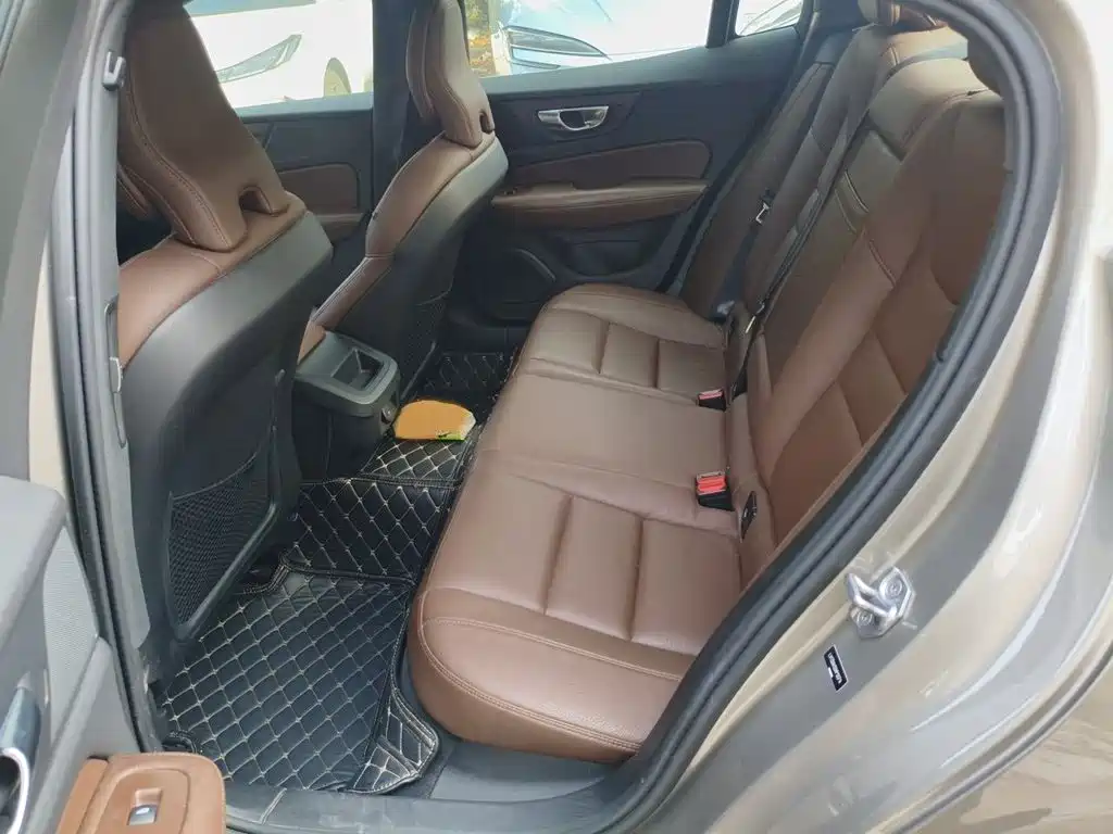 Volvo S60 — миниатюра 15