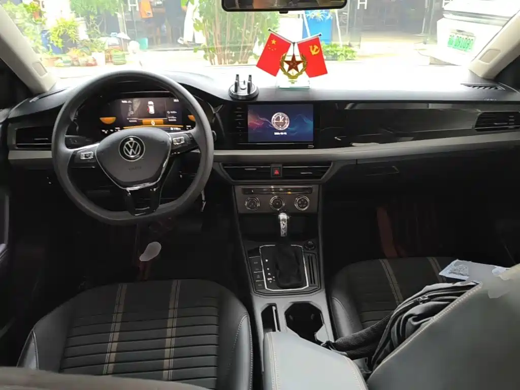 Volkswagen Lavida — миниатюра 10