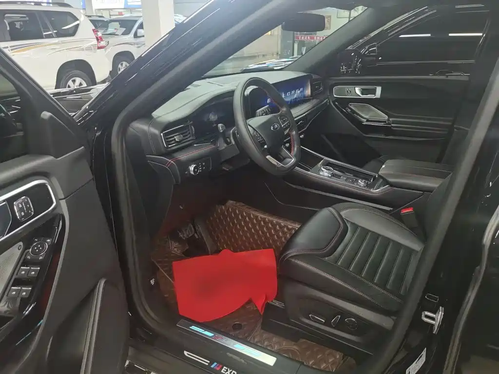 Ford Explorer — миниатюра 23