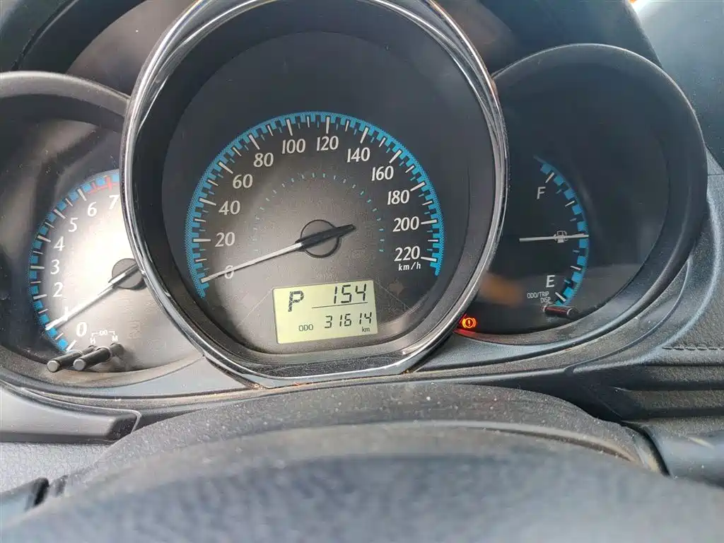 TOYOTA YARIS L ZHIXUAN