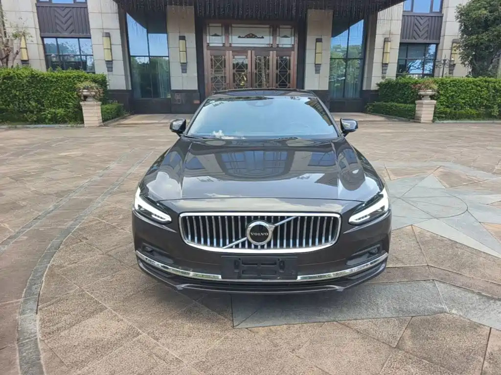 Volvo S90 — миниатюра 3