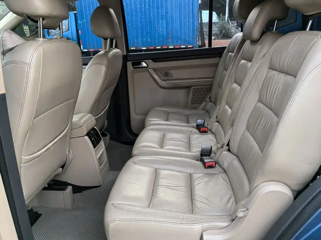 Volkswagen Touran — миниатюра 10
