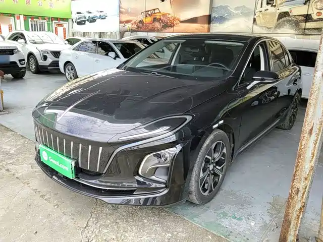 2023 Hongqi E-QM5