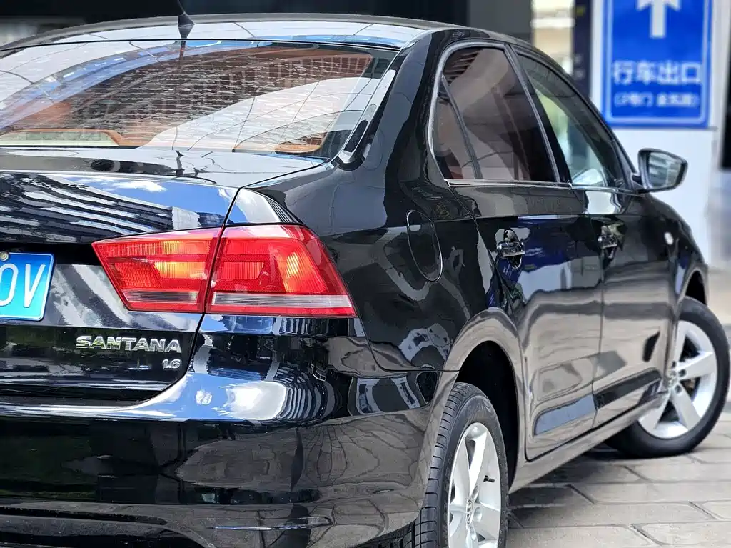 Volkswagen Santana — миниатюра 14