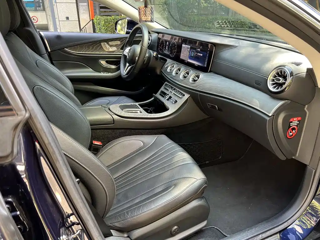 Mercedes-Benz CLS — миниатюра 9