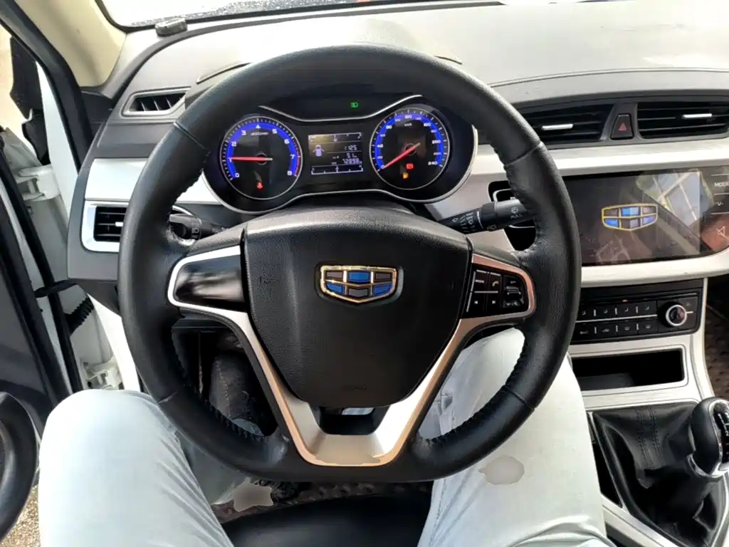 Geely Vision — миниатюра 11