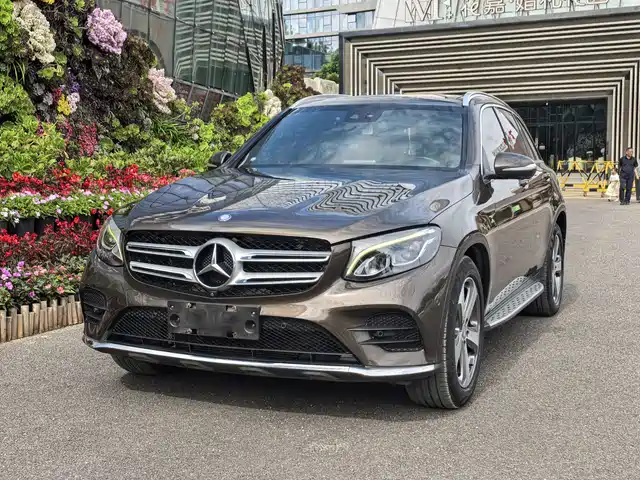 2017 Mercedes-Benz GLC