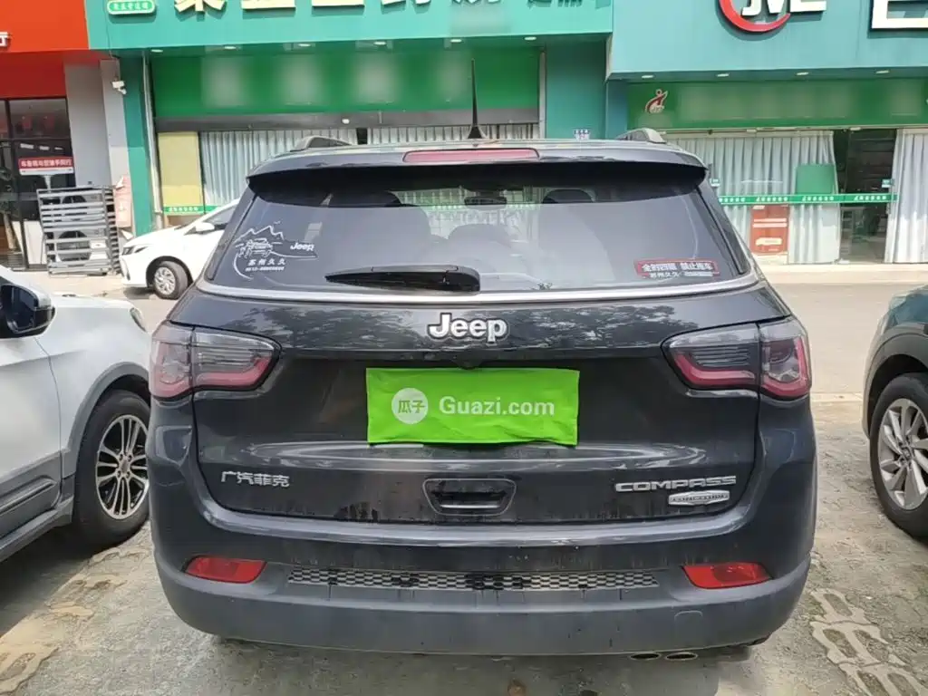 Jeep Compass — миниатюра 6