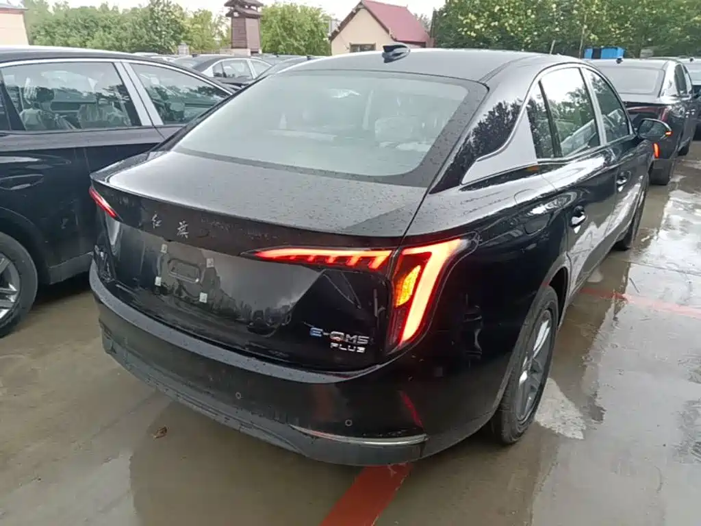 Hongqi E-QM5 2025 610km PLUS