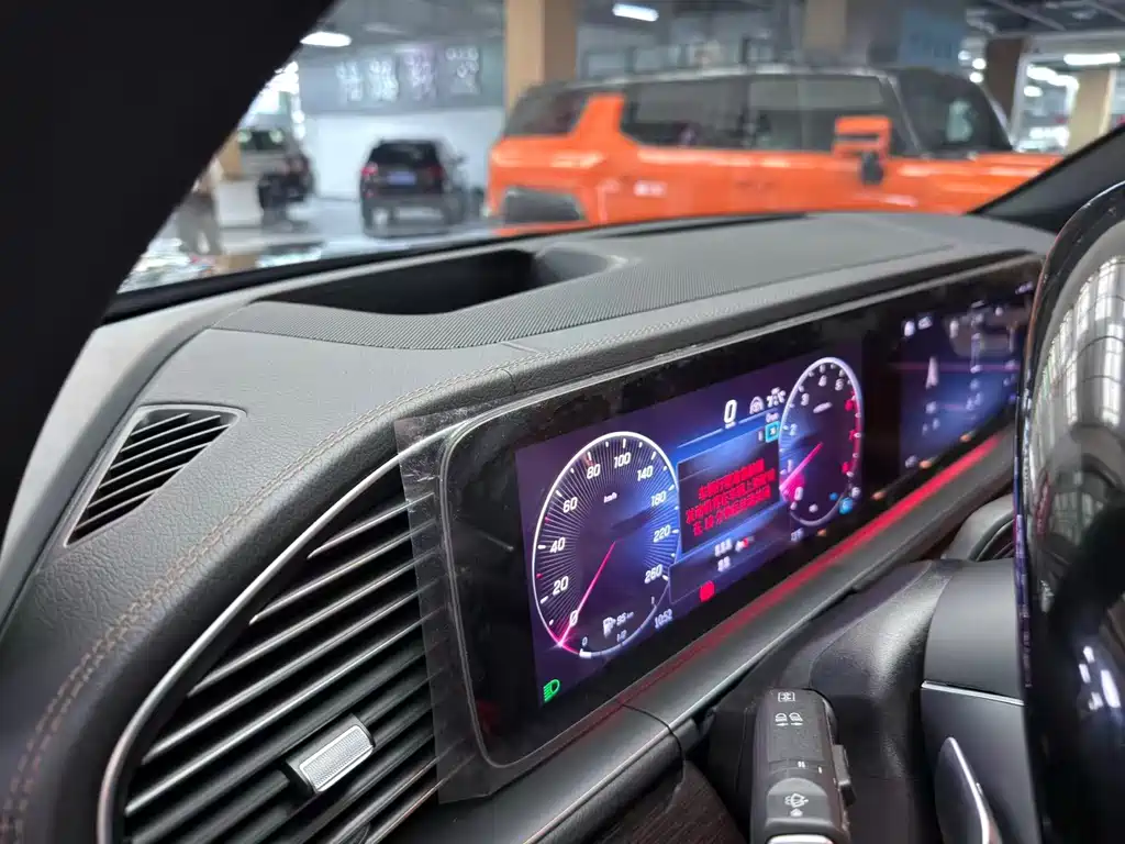 Mercedes-Benz GLS — миниатюра 10
