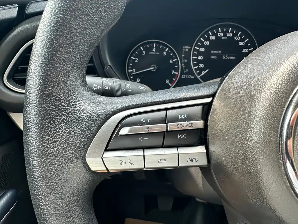 Mazda CX-30 — миниатюра 10
