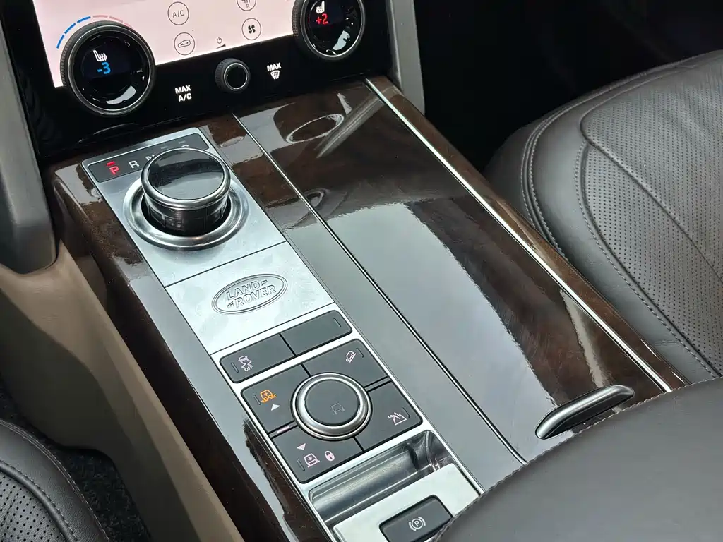 Land Rover Range Rover — миниатюра 14