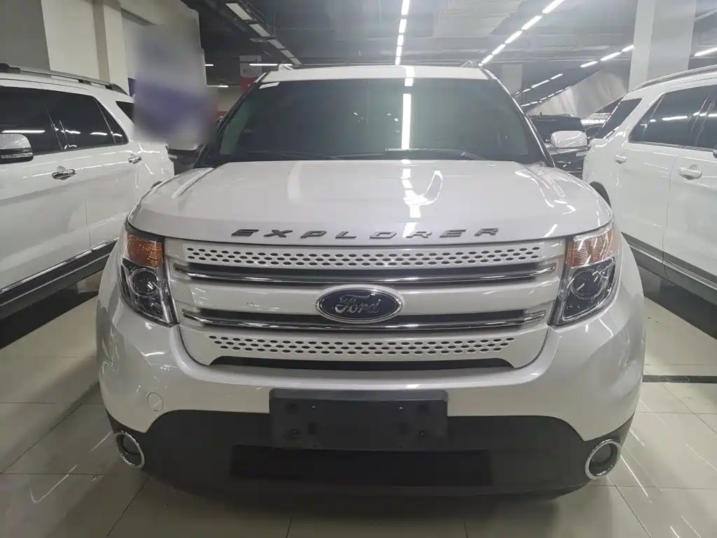 Ford Explorer (Import) — миниатюра 7