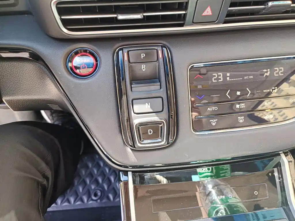 Honda Elysion — миниатюра 7