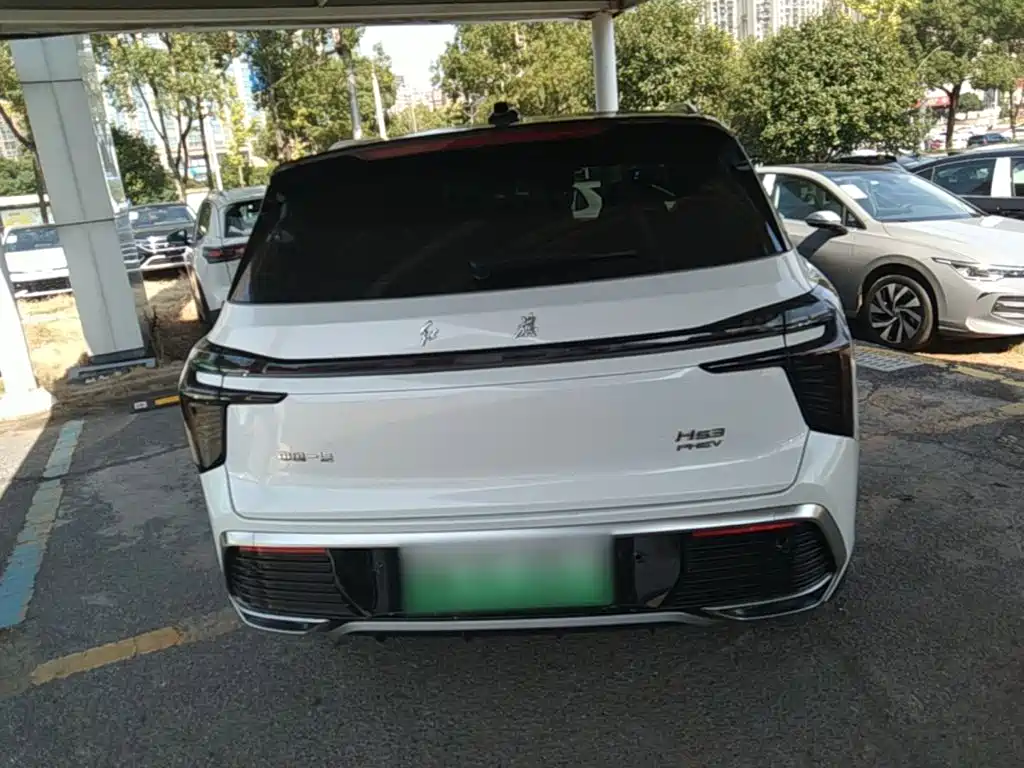 Hongqi Hongqi HS3 PHEV — миниатюра 6