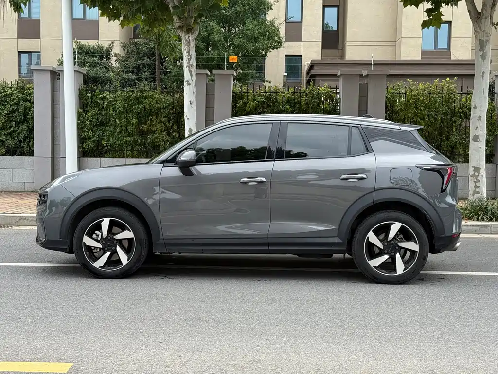 Lynk & Co 06 EM-P — миниатюра 4