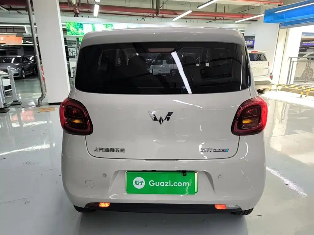 Wuling MINIEV — миниатюра 6