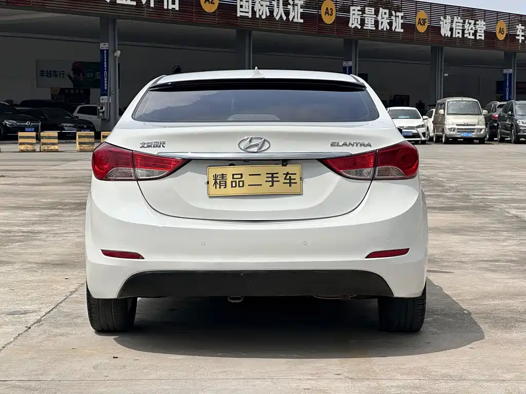 Hyundai Elantra Langdong — миниатюра 8