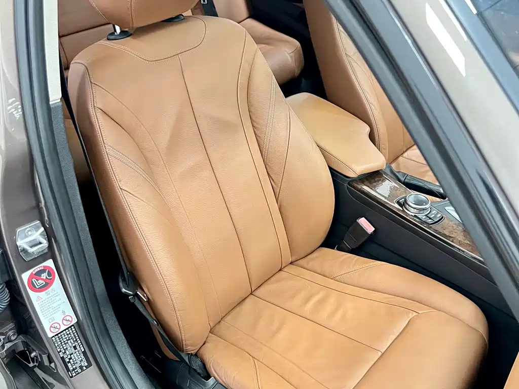 BMW 3 Series — миниатюра 11