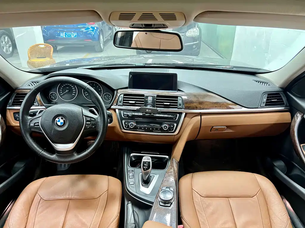 BMW 3 Series — миниатюра 9