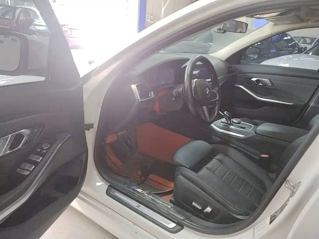 BMW 3 Series — миниатюра 16