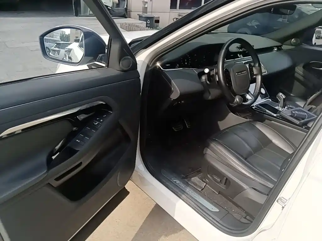 Land Rover Evoque — миниатюра 16