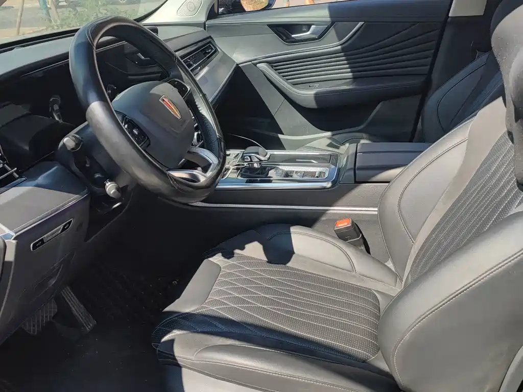 Hongqi Hongqi HS5 — миниатюра 4