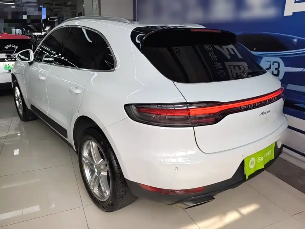 Porsche Macan — миниатюра 5