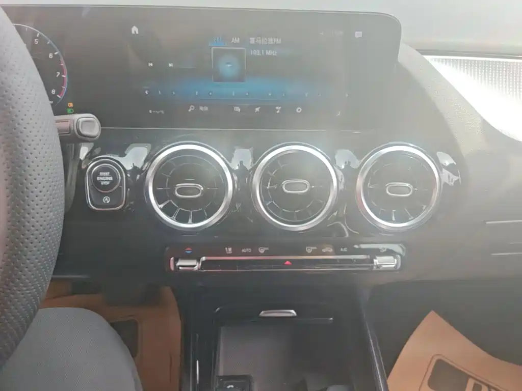 Mercedes-Benz B-Class — миниатюра 13