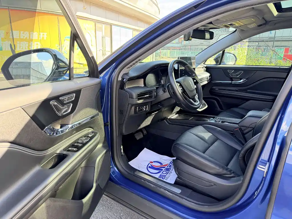 Lincoln Corsair 2022 2.0T Premium