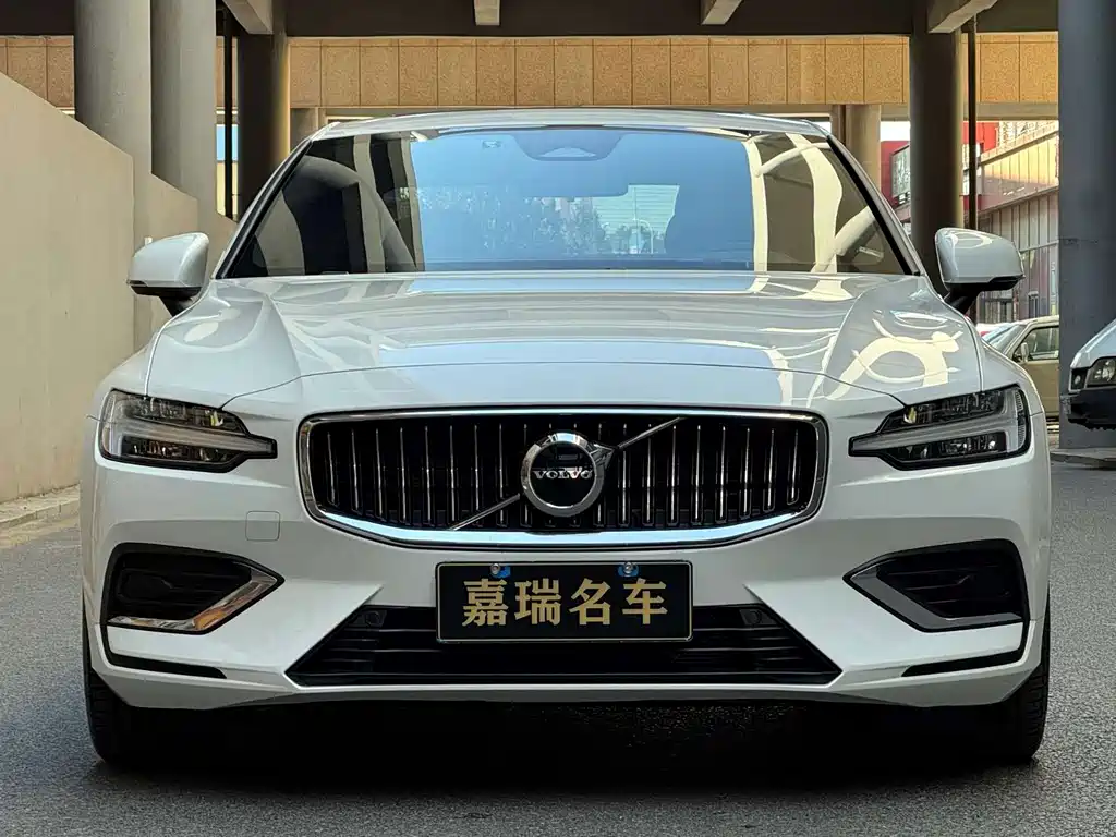 Volvo S60 — миниатюра 2