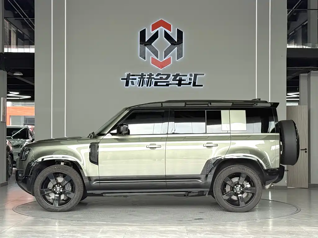 Land Rover Defender — миниатюра 5