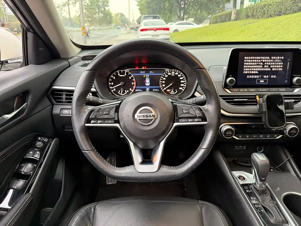 Nissan Teana — миниатюра 14