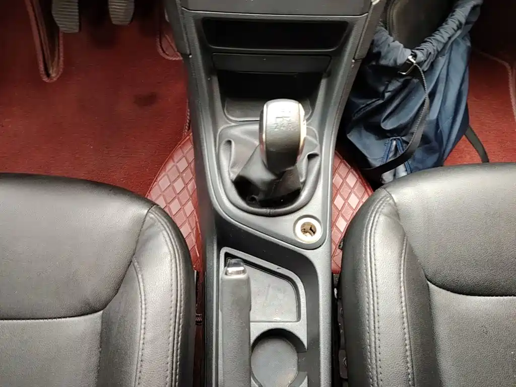 Peugeot 308 — миниатюра 14