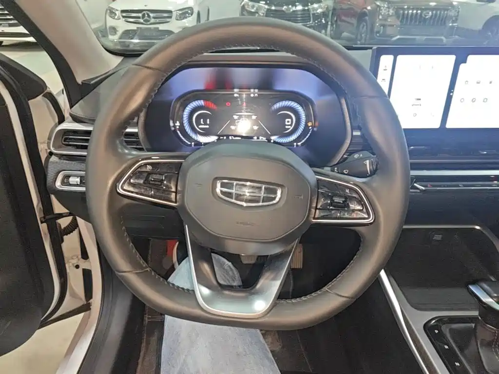 Geely Emgrand — миниатюра 11