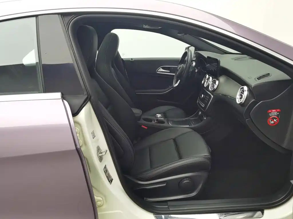 Mercedes-Benz CLA (Import) — миниатюра 23