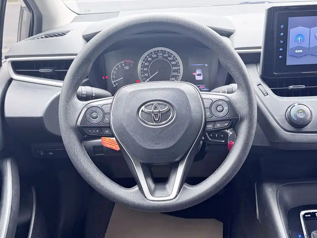 TOYOTA COROLLA