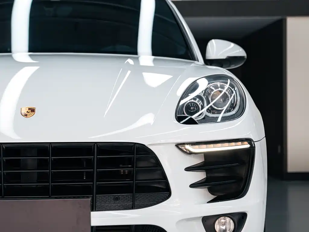 Porsche Macan — миниатюра 5