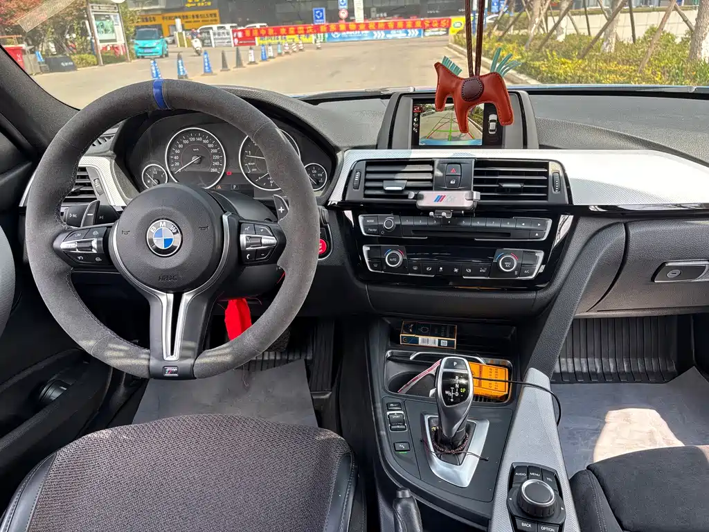 BMW 3 Series — миниатюра 10