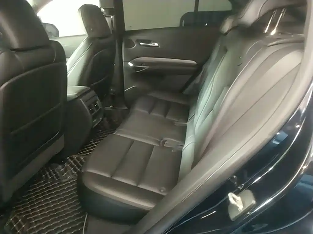 Cadillac XT4 — миниатюра 17