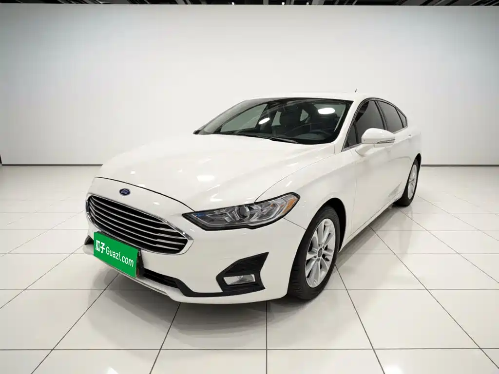2022 Ford Mondeo - zdjęcie 1 z 25