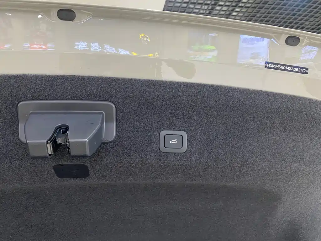 XIAOMI CAR XIAOMI SU7