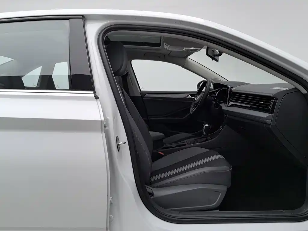 Volkswagen Sagitar — миниатюра 23