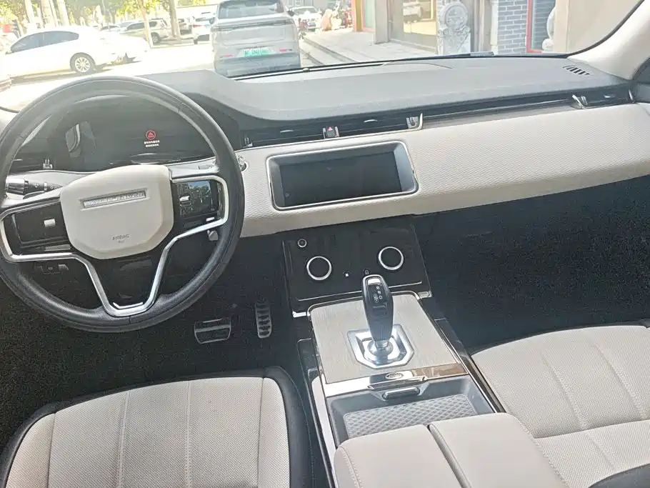 Land Rover Evoque — миниатюра 12