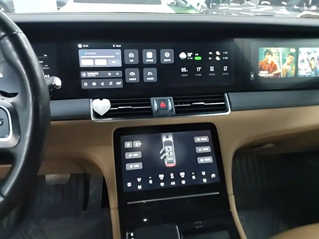 Li Auto Li ONE — миниатюра 13