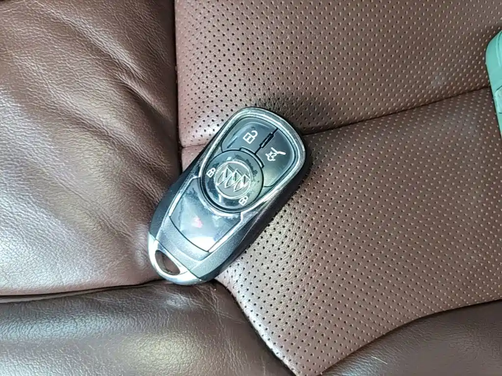 Buick Envision Plus — миниатюра 9