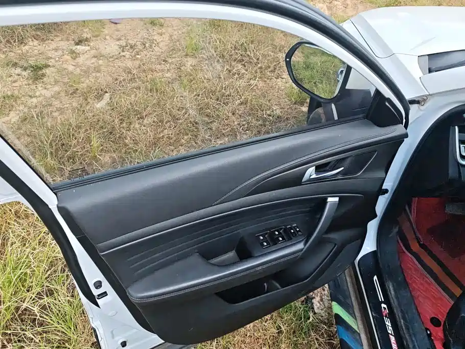 Changan CS35PLUS — миниатюра 7